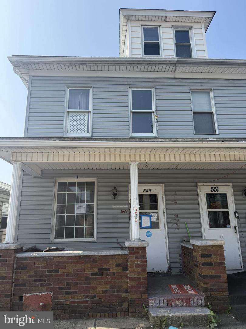 549 Chestnut Street - Photo 1