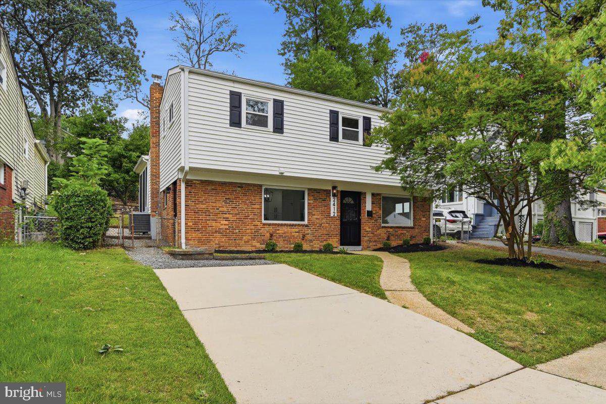 2412 Valley Way - Photo 1
