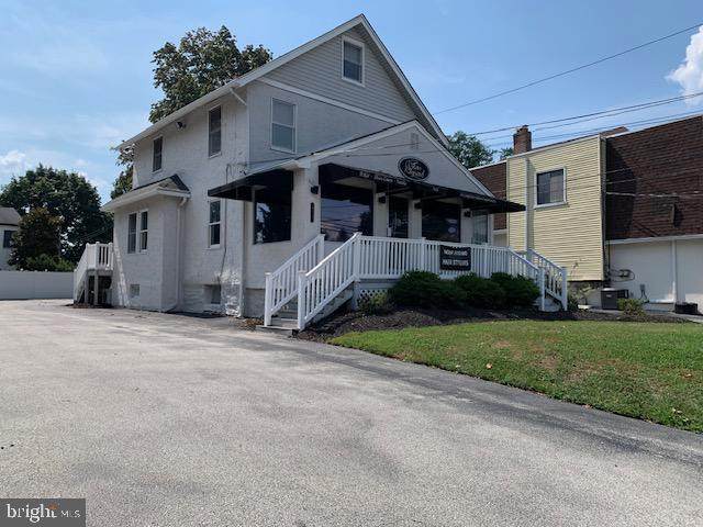 918 Providence Road - Photo 1