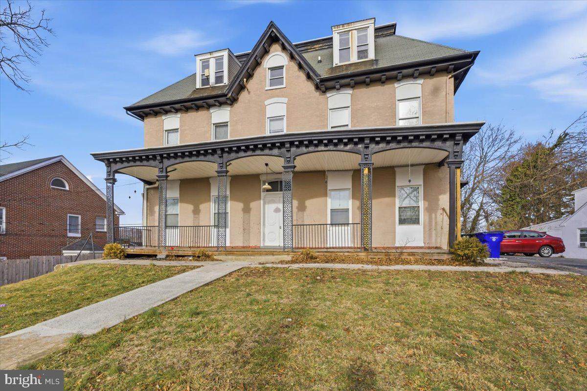 671 Highland Way - Photo 1