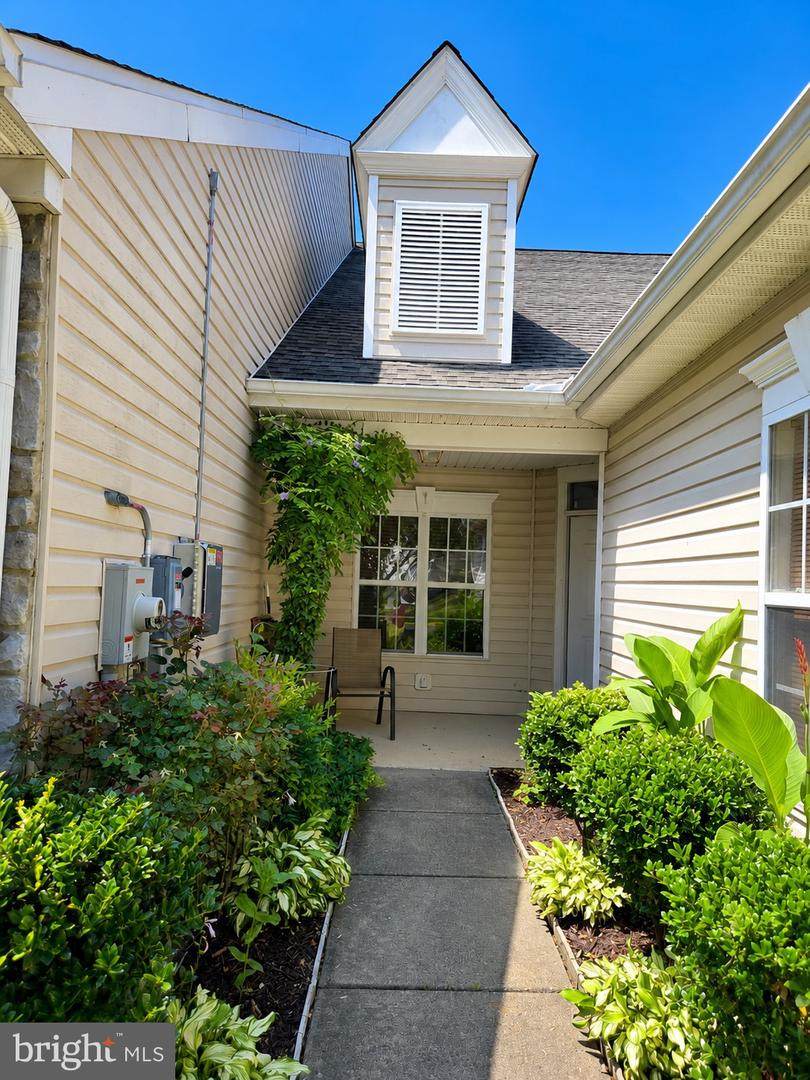 9036 Executive Club Drive - Photo 1