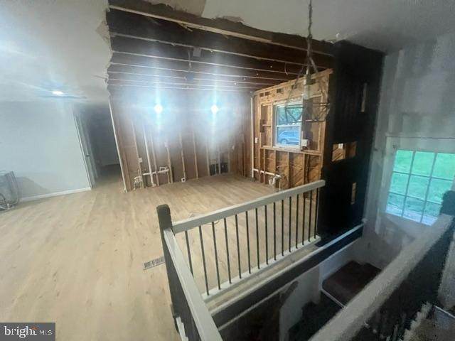https://bt-photos.global.ssl.fastly.net/brightmls/orig_boomver_1_805149960312-2.jpg
