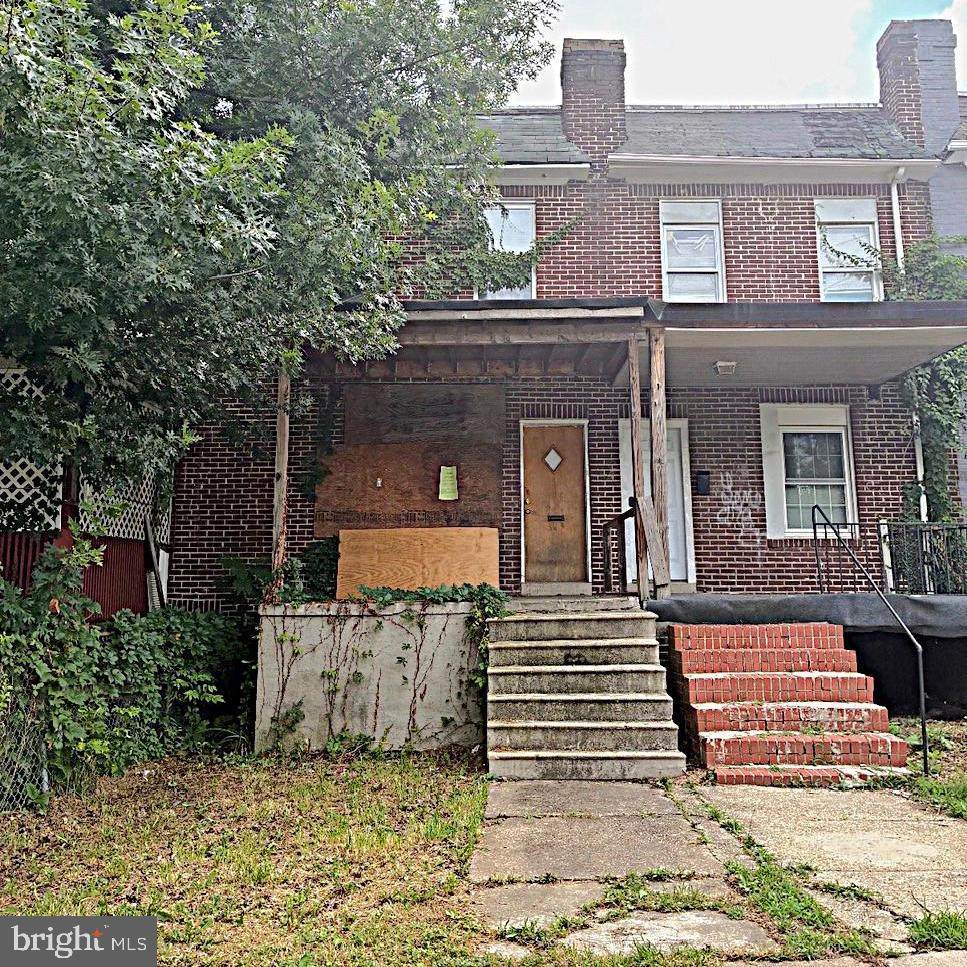 4924 Palmer Avenue - Photo 1