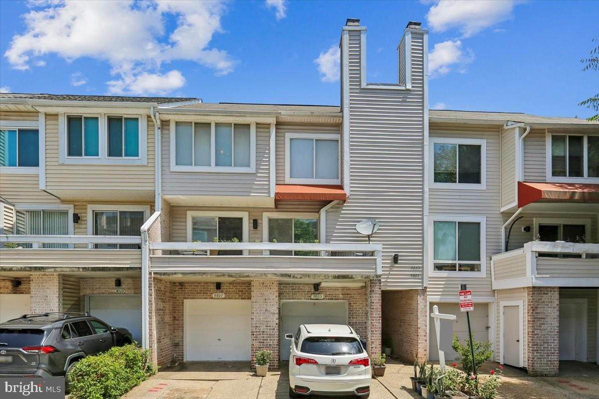 9807 Sailfish Terrace - Photo 1