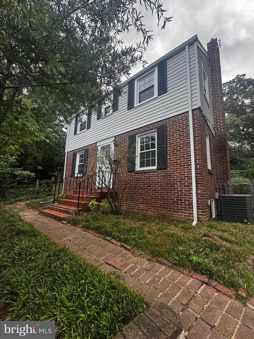 908 Glaizewood Court - Photo 1