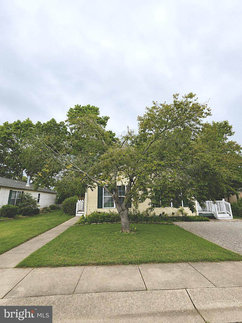 64 Hickory Lane - Photo 1