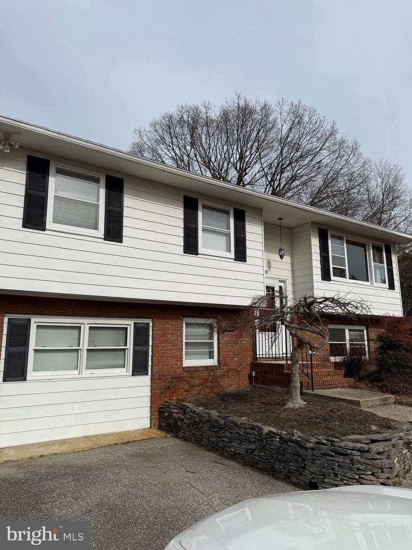 112 Pinecrest Drive - Photo 1
