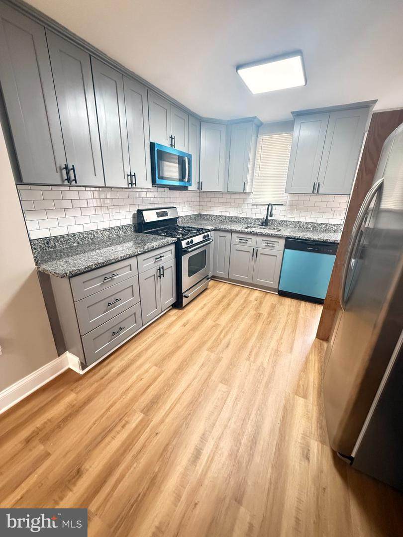 519 Port Street - Photo 1