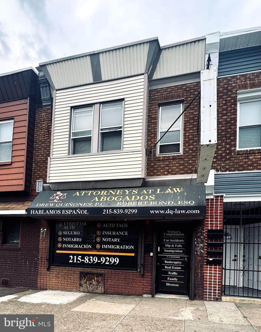 4704 5TH Street - Photo 1