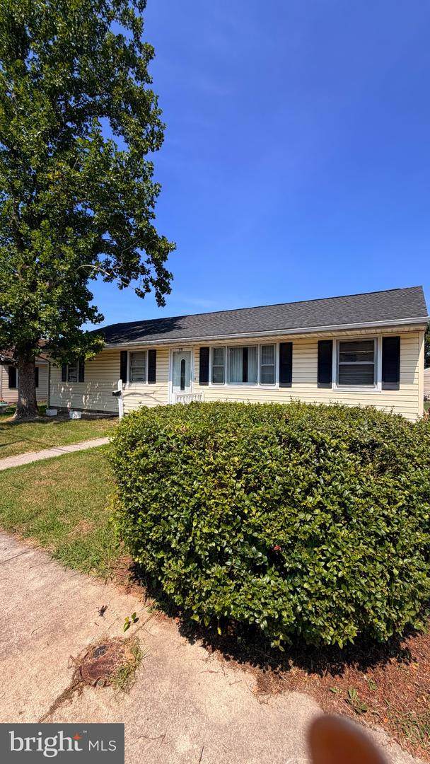 711 Rigby Avenue - Photo 1