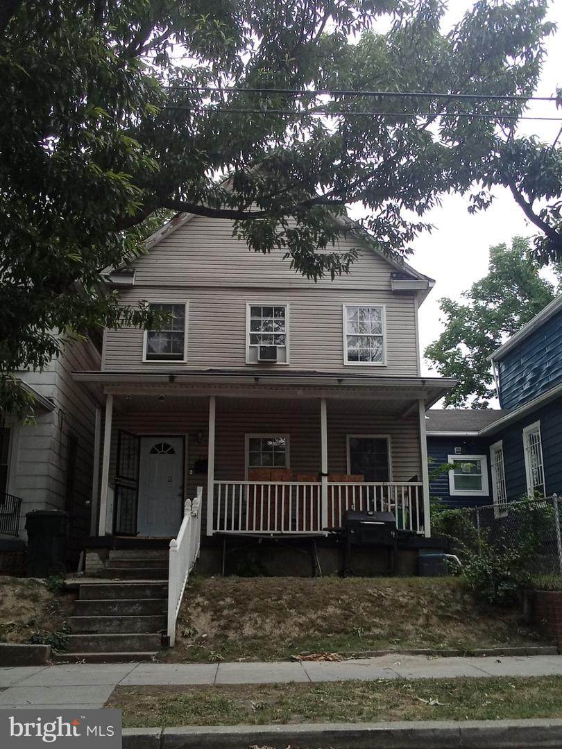 350 Raleigh Street - Photo 1