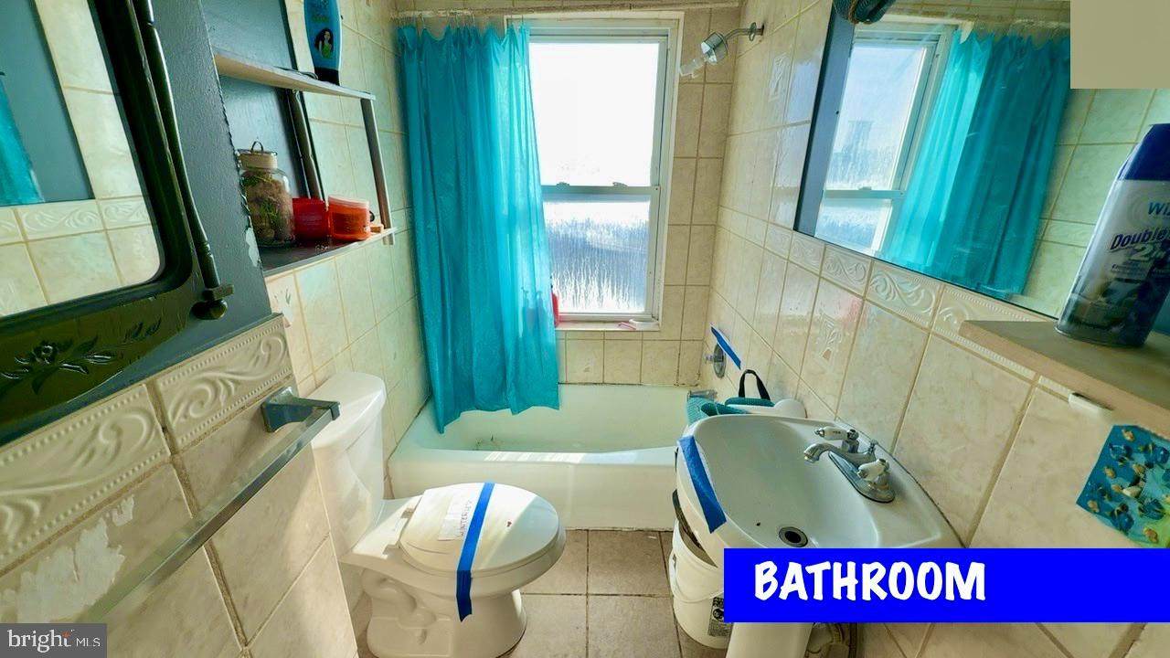 https://bt-photos.global.ssl.fastly.net/brightmls/orig_boomver_1_805164199256-2.jpg