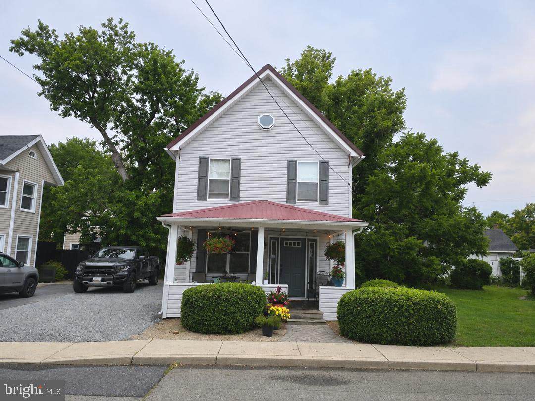 4 West Street - Photo 1