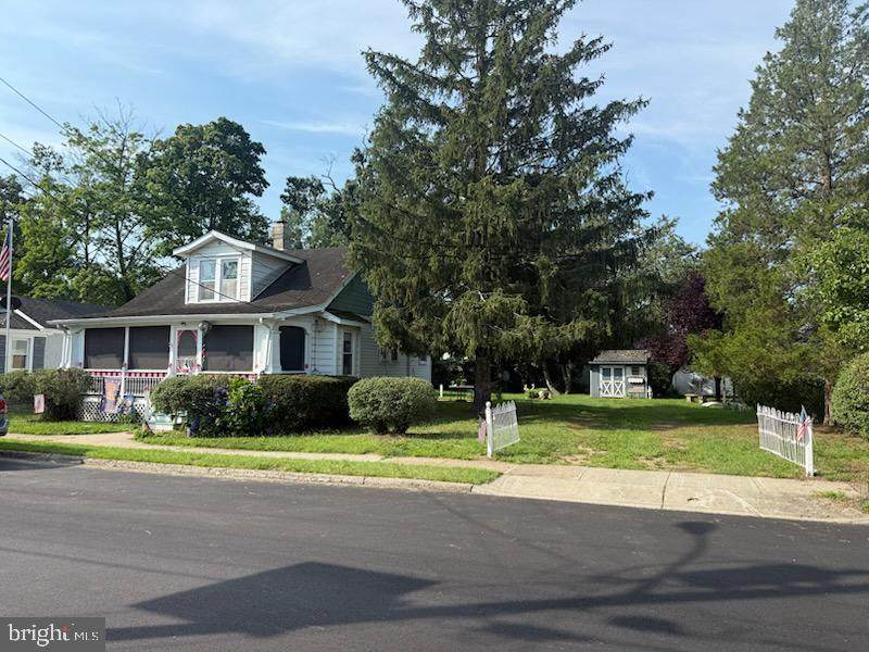 716 Filmore Street - Photo 1