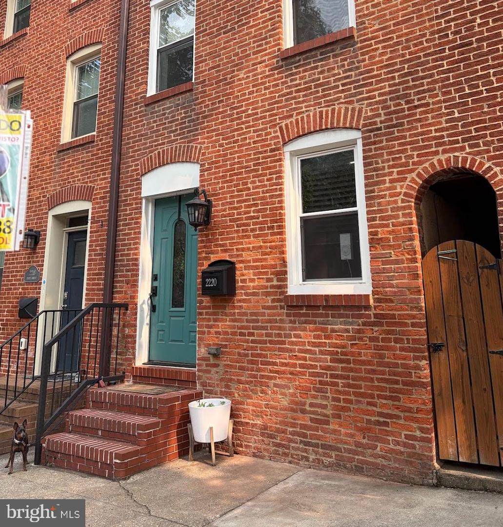 2220 Fleet Street - Photo 1