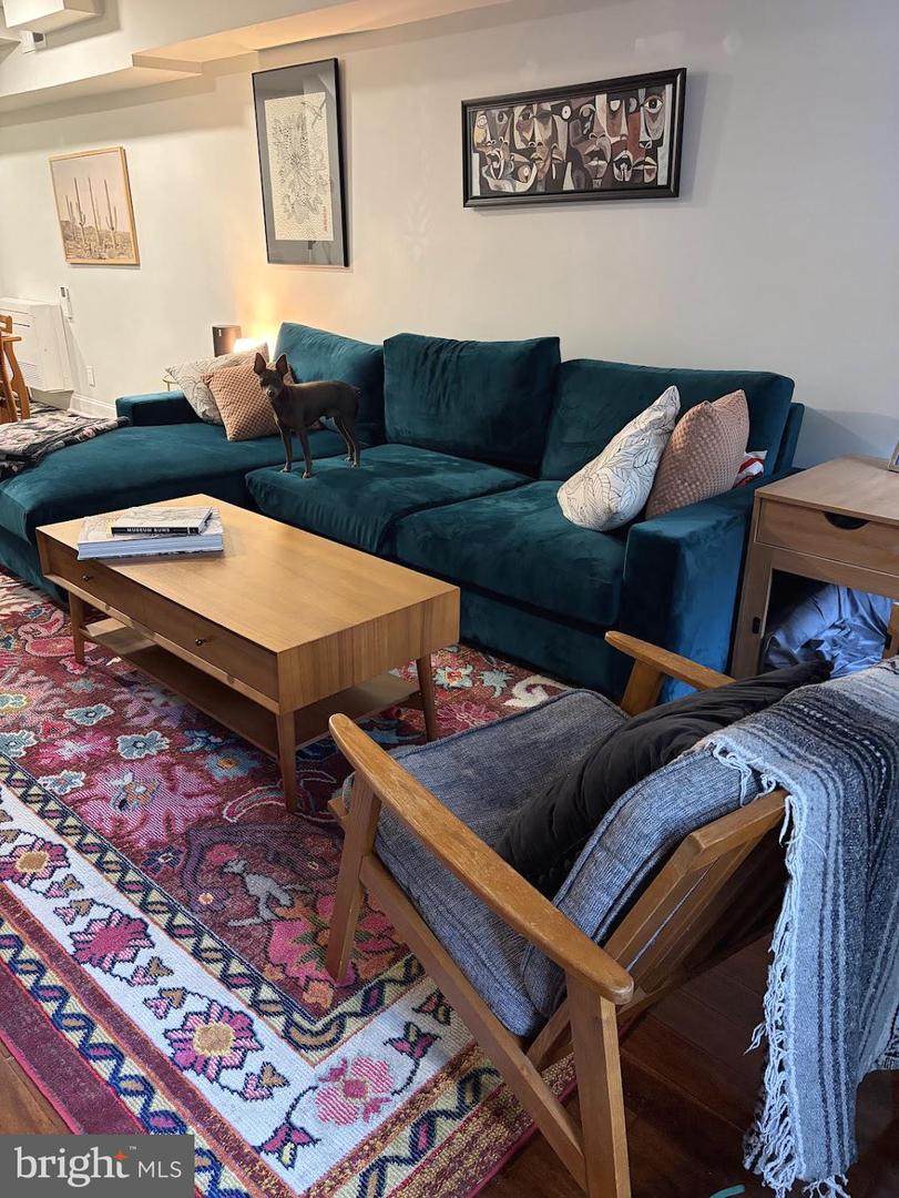 https://bt-photos.global.ssl.fastly.net/brightmls/orig_boomver_1_805173557128-2.jpg