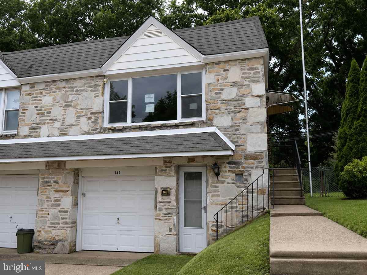 749 Cinnaminson Street - Photo 1