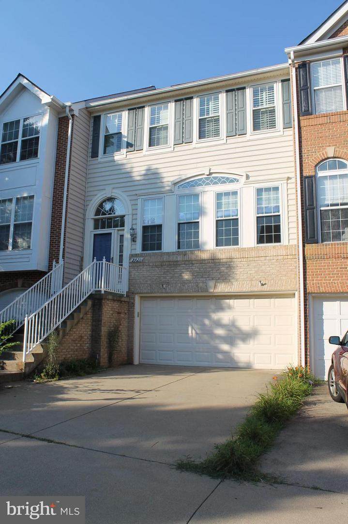 20622 Glenmere Square - Photo 1