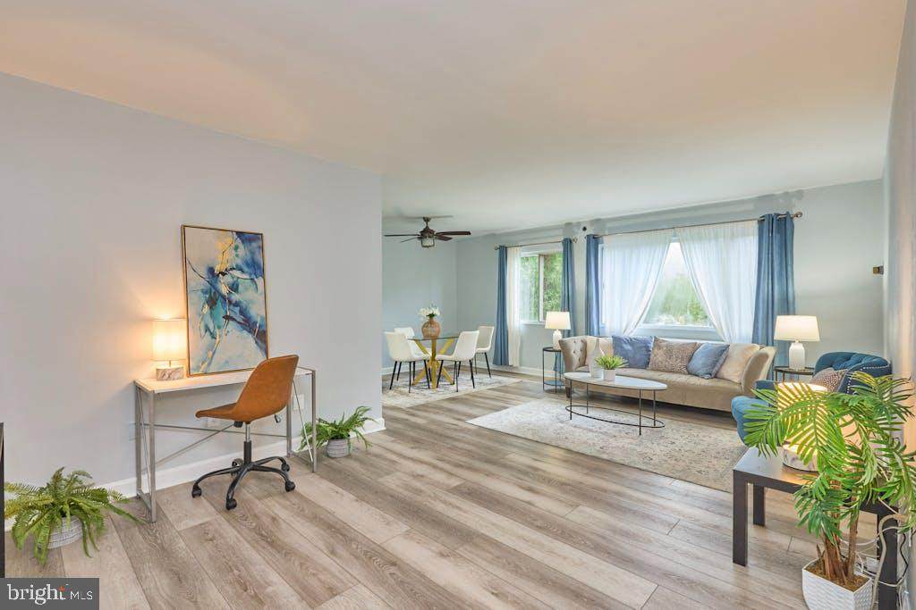 https://bt-photos.global.ssl.fastly.net/brightmls/orig_boomver_1_805177141358-2.jpg