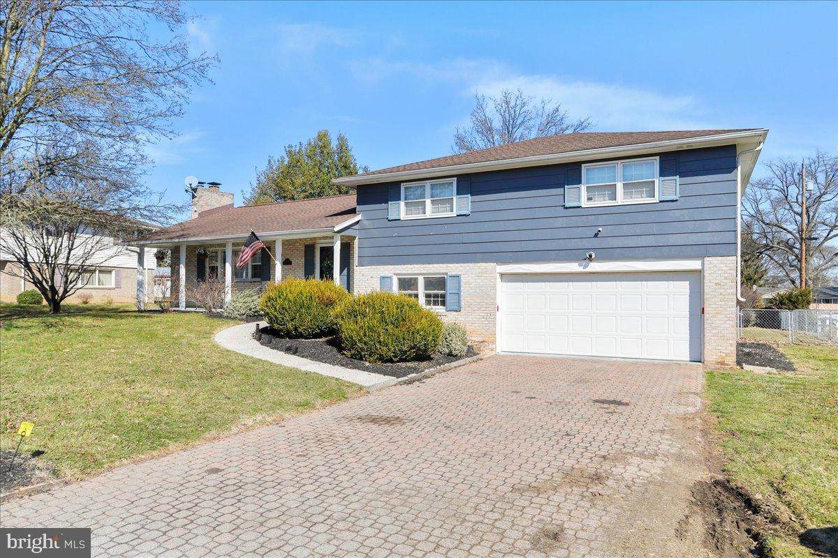 173 Colonial Drive - Photo 1