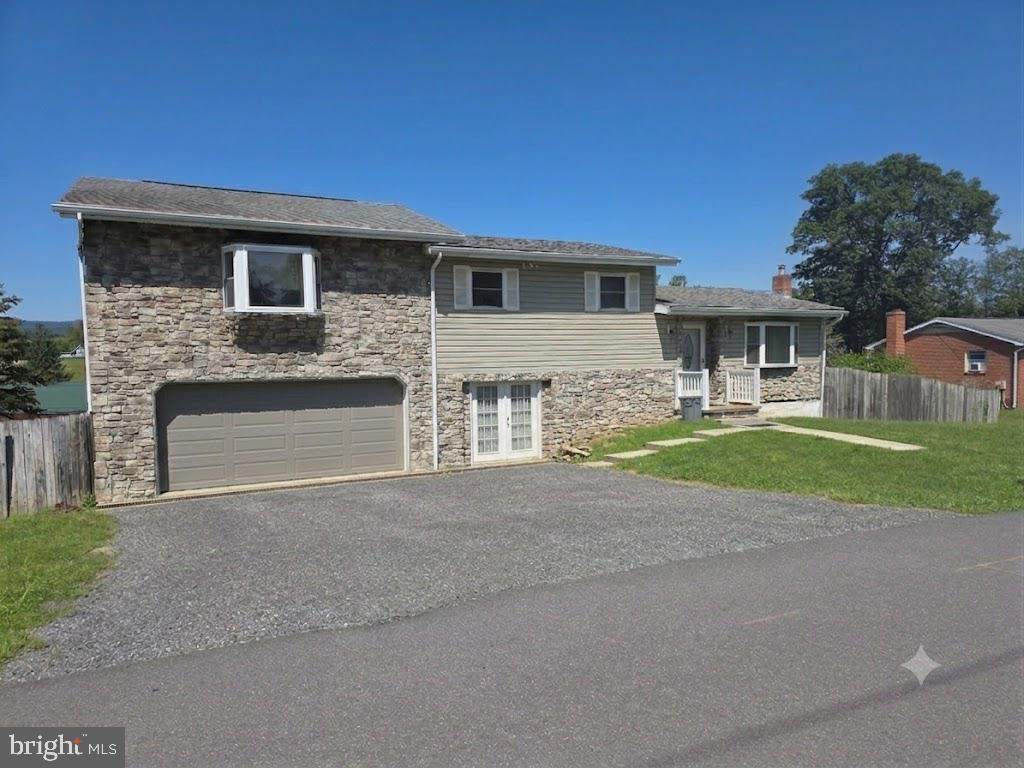 813 White Avenue - Photo 1