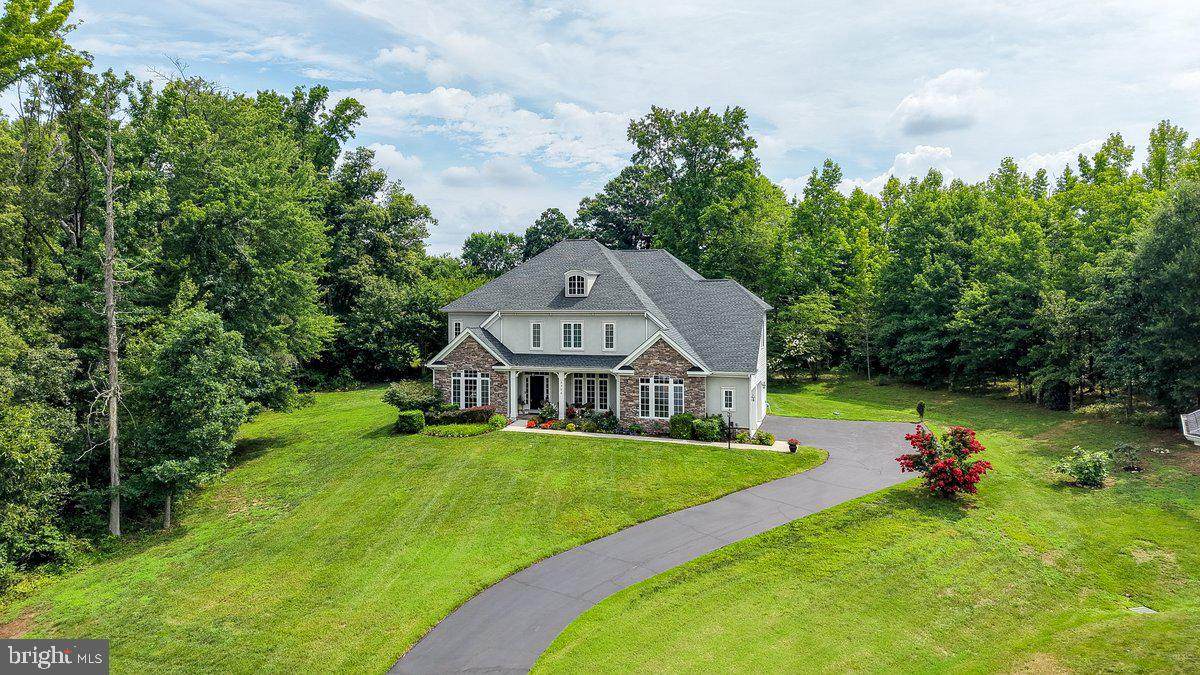8906 Laurel Overlook Drive - Photo 1