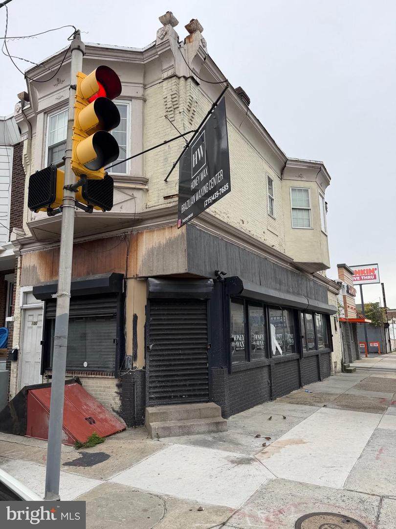 100 55TH Street - Photo 1