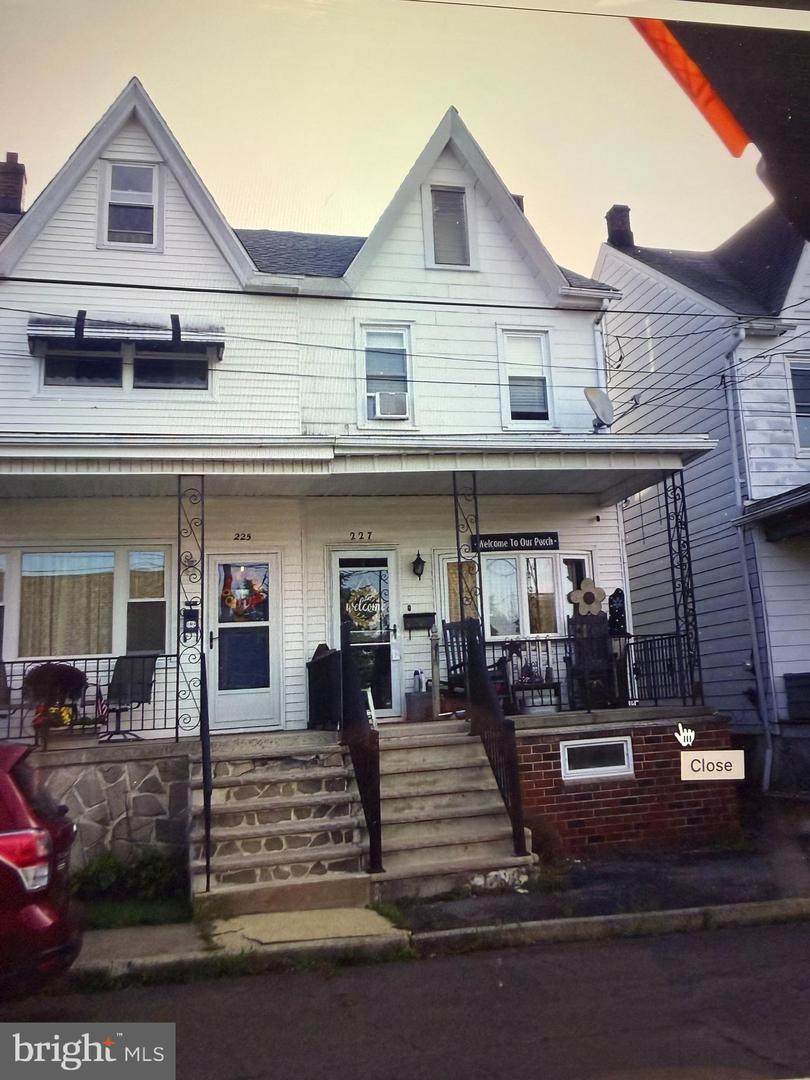 227 Spencer Street - Photo 1