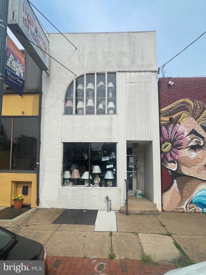727 Union Street - Photo 1