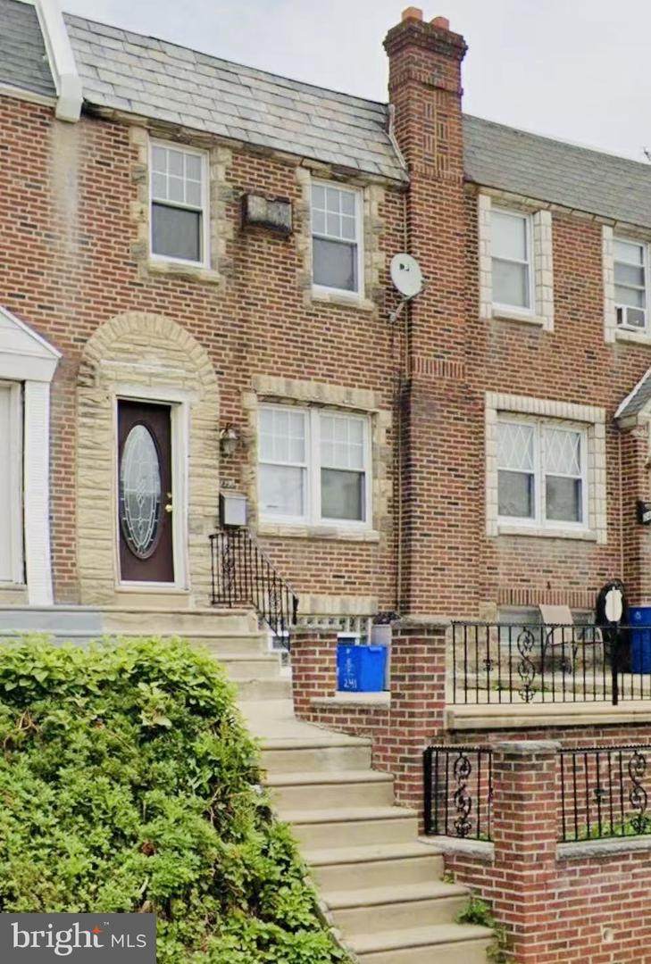 239 Higbee Street - Photo 1