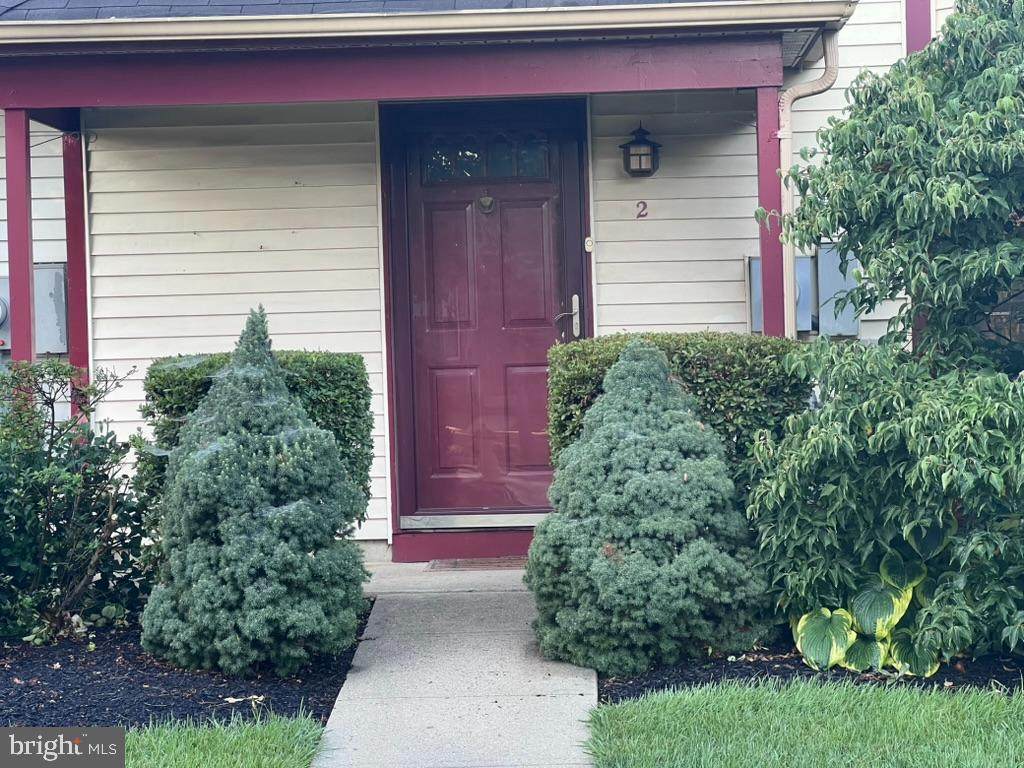 2 Chadwick Court - Photo 1