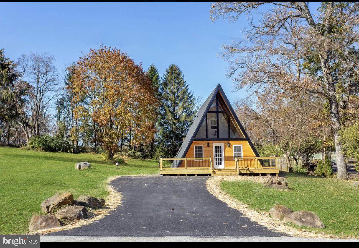 231 Lake Meade Drive - Photo 1