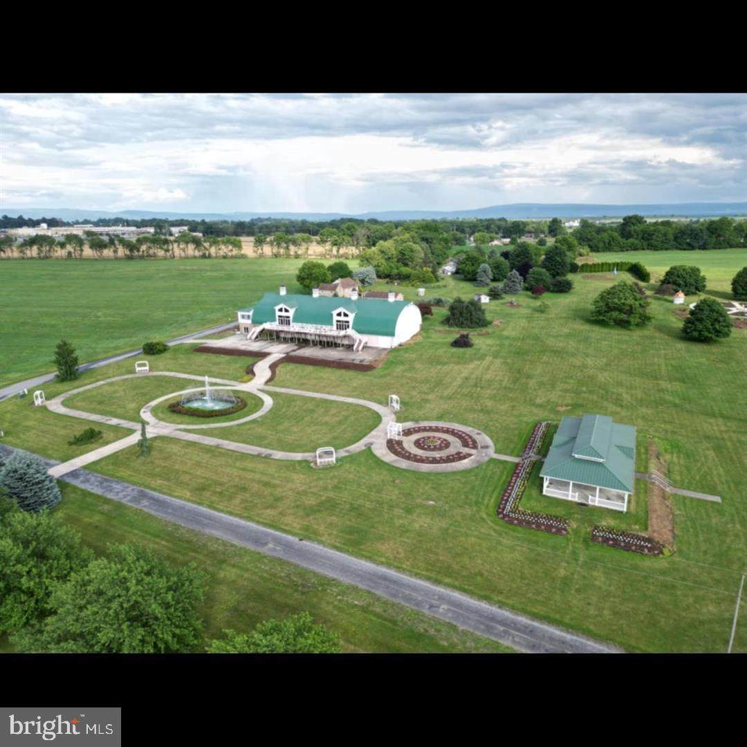 1032 Buchanan Trail East - Photo 1