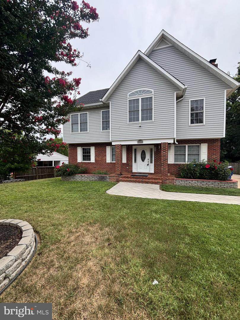6219 Crestwood Drive - Photo 1