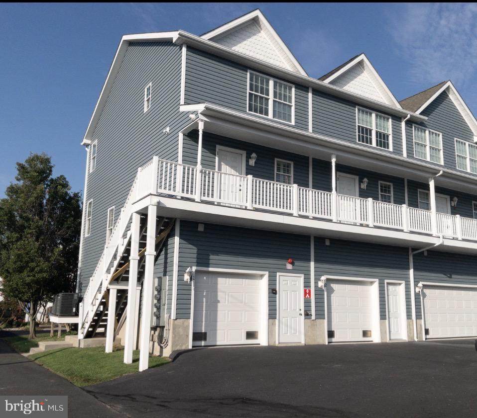 1108 Saint Louis Avenue - Photo 1