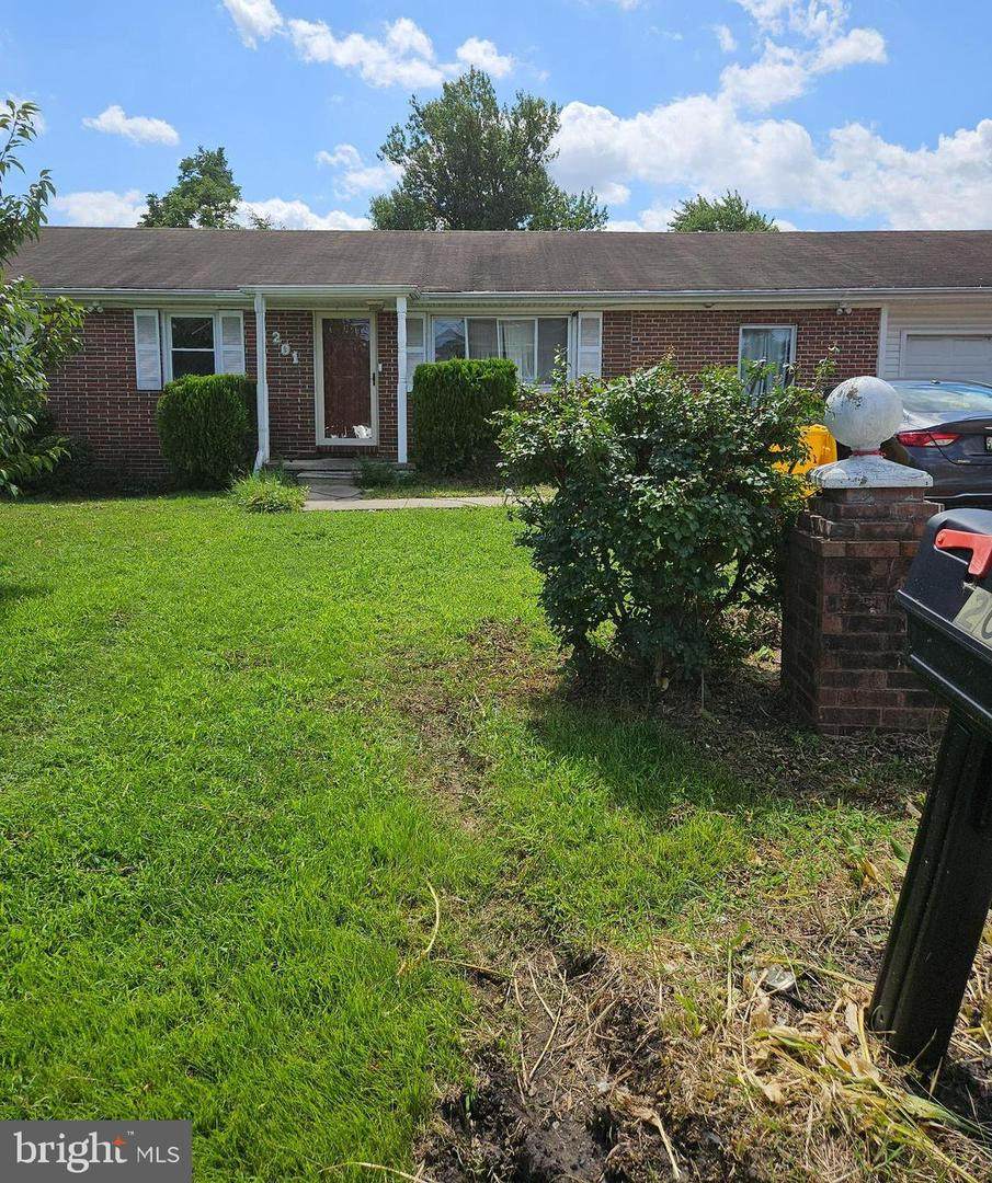 201 Warfield Road - Photo 1