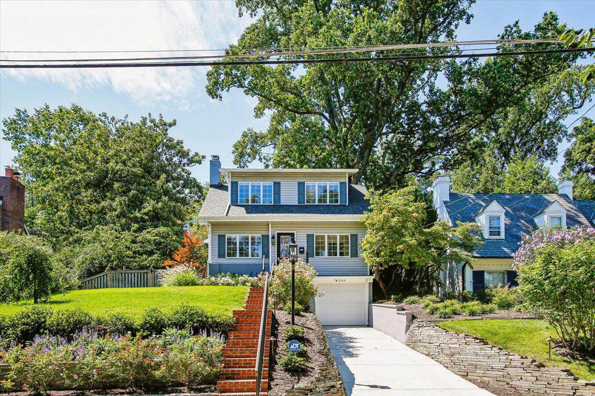 1909 Belfield Road - Photo 1