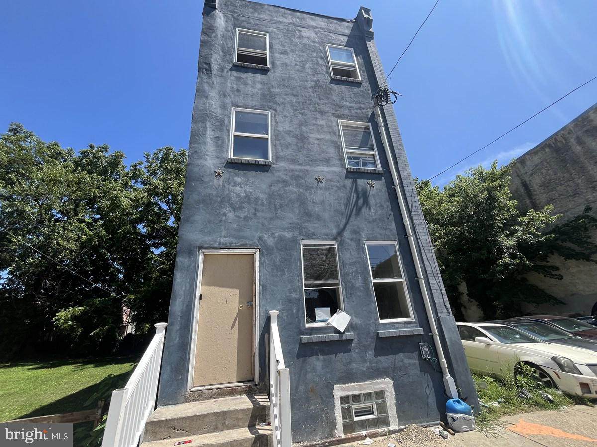 2237 21ST Street - Photo 1