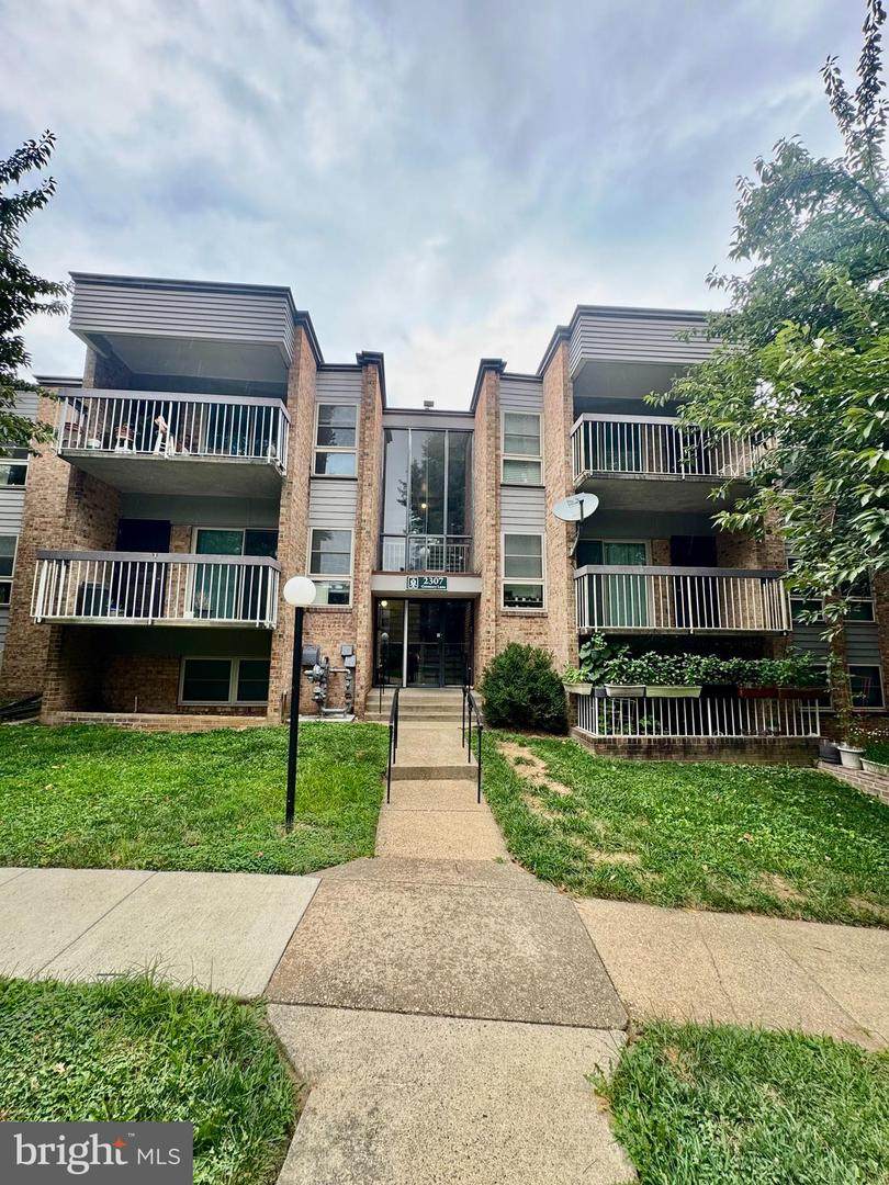 2307 Greenery Lane - Photo 1