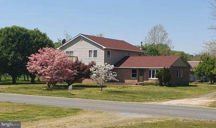 5640 Thompsontown Road - Photo 1