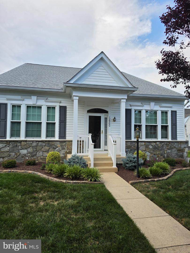 12900 Barrons Reach Lane - Photo 1