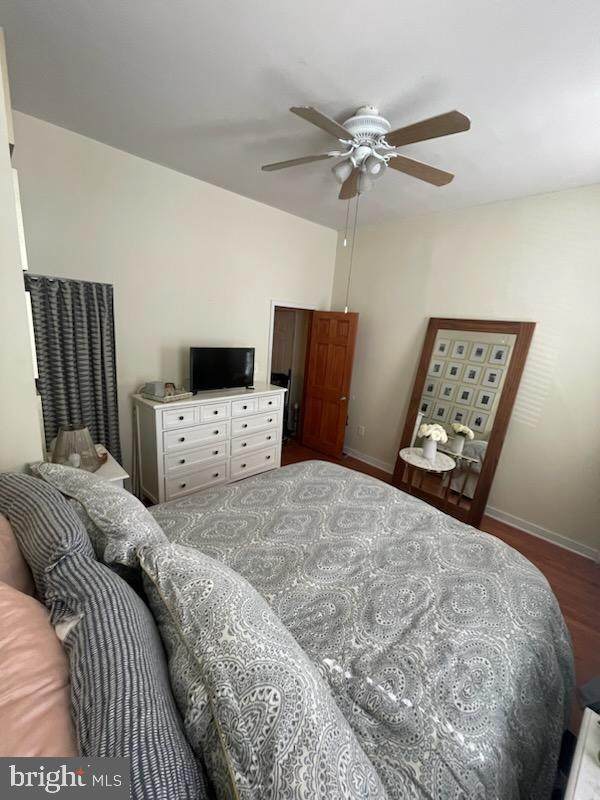 1523 Christian Street - Photo 1