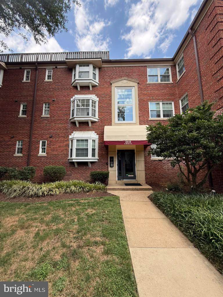 2111 Scott Street - Photo 1