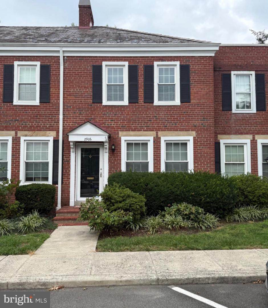 2906 Buchanan Street - Photo 1