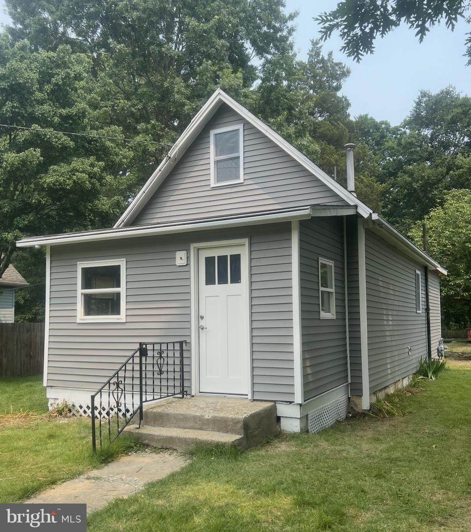 612 Oak Avenue - Photo 1