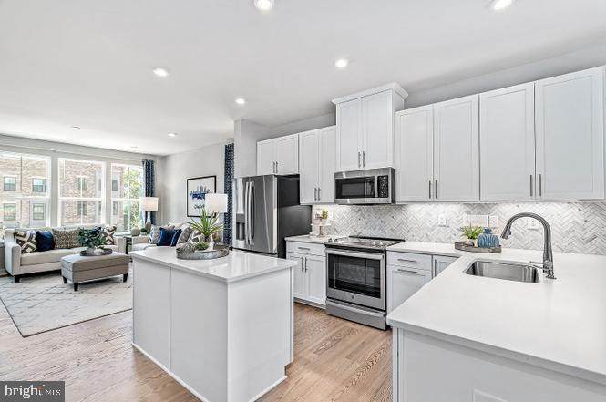 837 Lennox Street - Photo 1