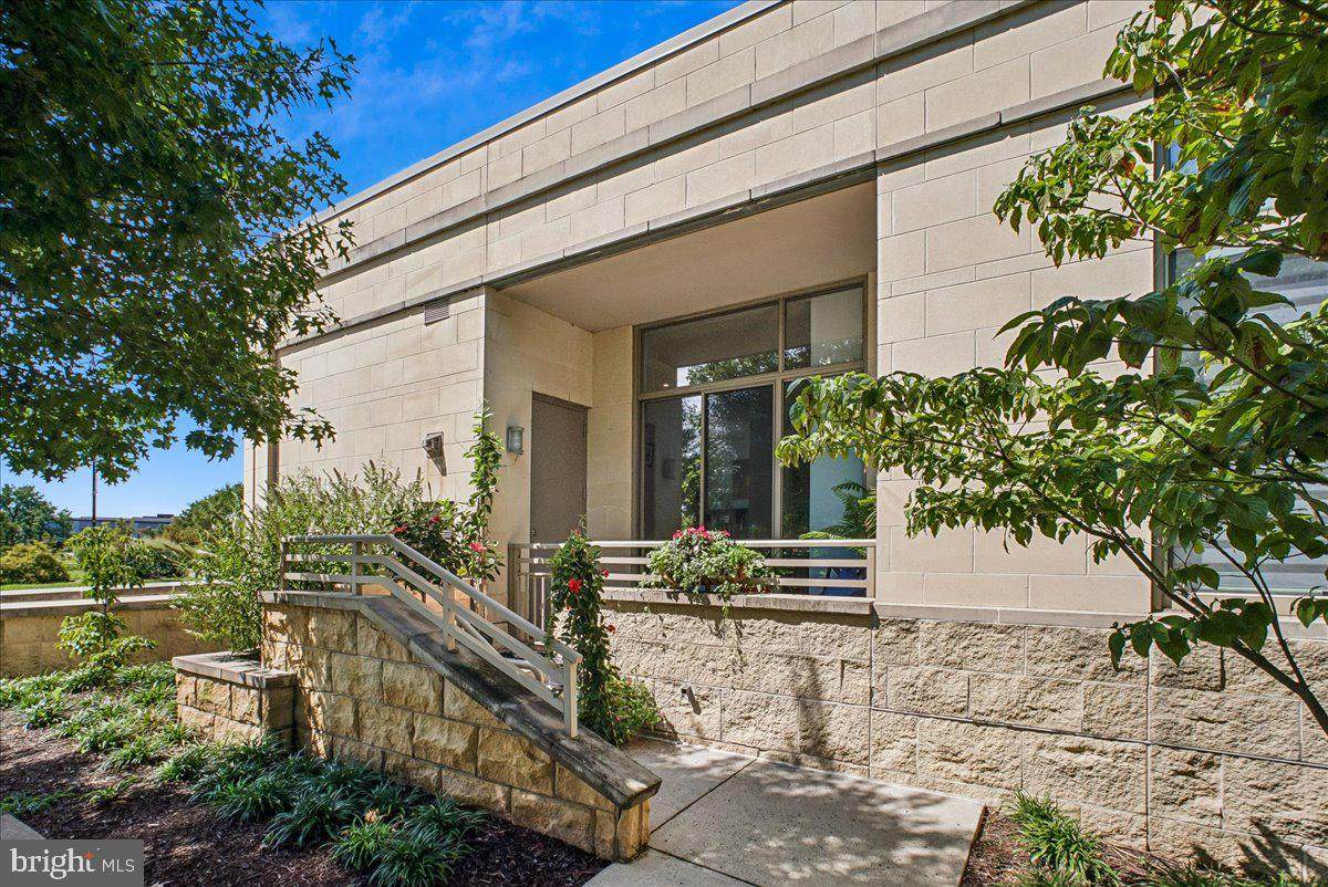 3650 Glebe Road - Photo 1