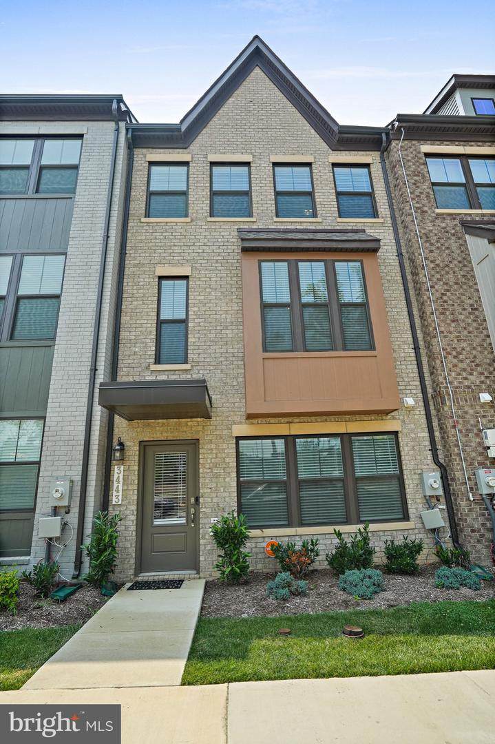 3443 Carnaby Street - Photo 1