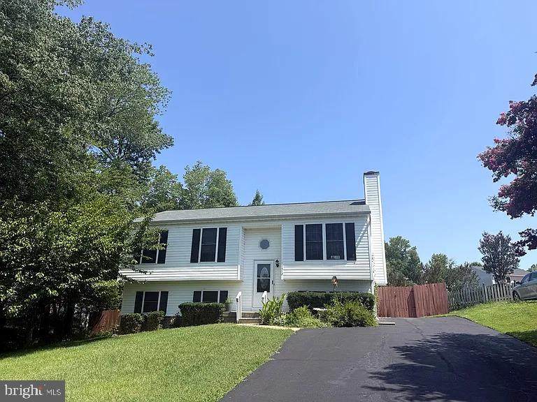 11512 Woodland View Drive - Photo 1