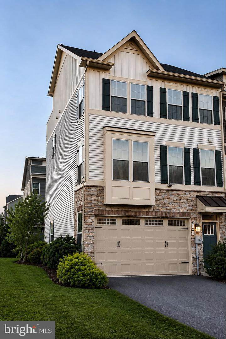 6131 Aster View Lane - Photo 1